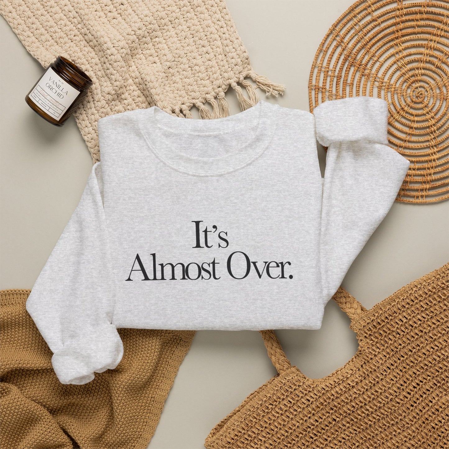 Sudadera "Ya casi termina"
